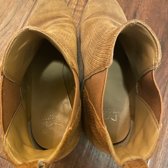 Marc Fisher LTD Women's Mlyale Ankle Bootie - Picture 4 of 4